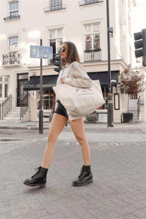 How To Style Oversized Shirts This Spring Style By Savina