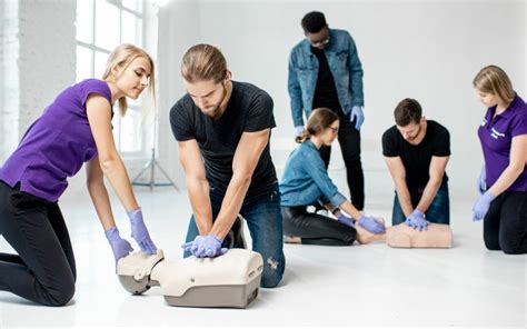 Benefits Of Occupational First Aid Level Training With Mainland