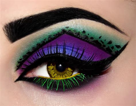 30 Glamorous Eye Makeup Ideas The Wow Style