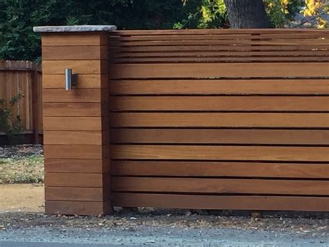 10 Modern Wooden Fence Designs Decoomo