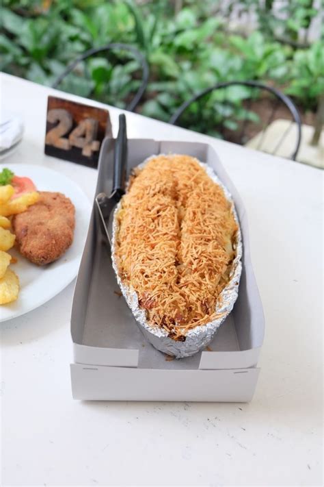 Masakan indonesia adalah salah satu tradisi kuliner yang paling kaya di dunia, dan penuh dengan cita rasa yang kuat. 49+ Makanan Khas Bogor yang Enak & Terkenal (LEGENDARIS)