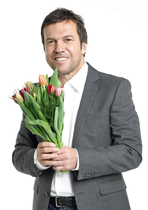 Schon drängt sich der besuch in unsere wohnung. Bild zu: Facebook: Lothar Matthäus läutet den Frühling ein ...