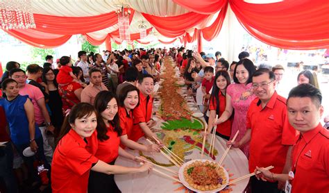 Chinese new year dishes are created with the thought of bringing blessings in the coming year. Mah Sing celebrates Chinese New Year across Malaysia