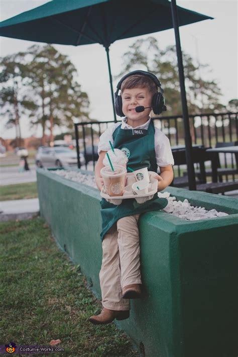Starbucks Barista Costume | Unique DIY Costumes - Photo 3/3
