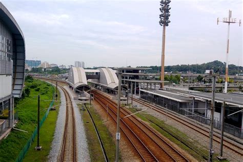 Express rail link (erl) train station is 5.6 miles away while kuala lumpur city centre is 21.1 miles from the property. Bandar Tasik Selatan ERL Station, strategic connection ...