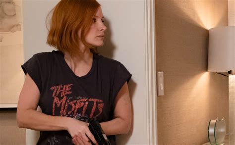 Trailer Colin Farrell Wants Jessica Chastain Dead In New Assassin