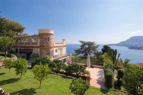 Among the famous guests of emery reves were also the princely couple of monaco, konrad adenauer, the first chancellor of the federal republic of germany, field marshal bernard law montgomery and cinema stars greta garbo and clark gable. Ad Sale Villa Roquebrune-Cap-Martin (06190) ref:V1179MC