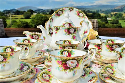 Royal doulton and royal albert china and gifts. Royal Albert Celebration tea set with teapot