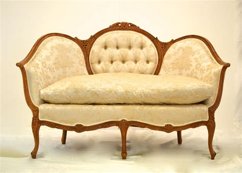 Antique Victorian Sofa Ebth