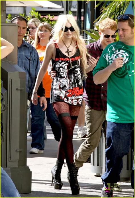 Taylor Momsen Is An American Actress Musician And Model Who Portrayed