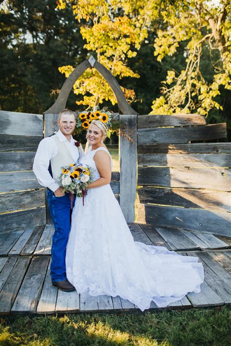On their wedding day, the barn was decked out with rustic details and an abundance of florals, but what really made the day so special? Gorgeous Tennessee Sunflower Wedding Inspiration