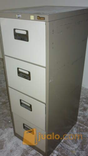 Rp 2.260.000 lemari dokumen lemari cabinet file ukuran90 filing cabinet lemari buku. Lemari besi / filing cabinet Merk Lion 4 pintu. Bekas ...