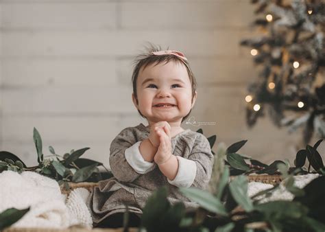 5 Reasons A Holiday Mini Session From Mqn Photography Is The Perfect