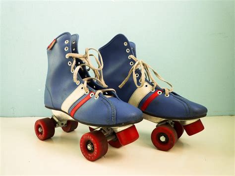 Vintage Skates Roller Derby 70s Size 8 Blue White Red