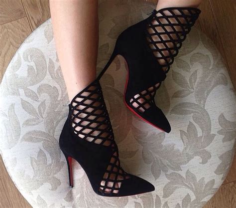 pin by theresa gogs 💖 on hot and sexy heels women shoes trending shoes womens shoes high heels