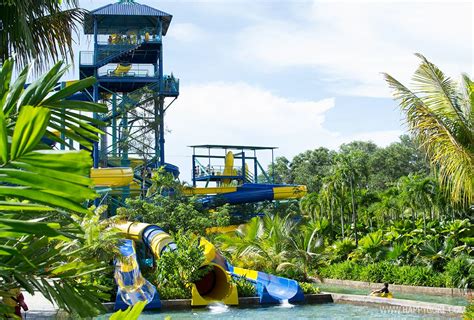 Escape penang is an adventure and water park in teluk bahang, the far end of batu ferringhi. Escape Penang - A fun family park - Happy Go KL