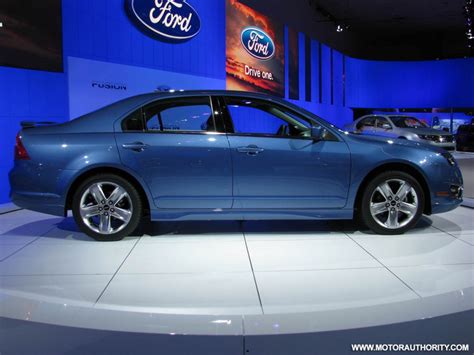 2010 Ford Fusion Sport And Fusion Hybrid On Show In La