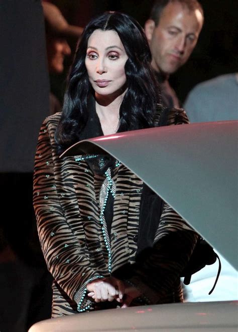 Buon Compleanno Cher La Diva Trasformista Compie 75 Anni Guardala