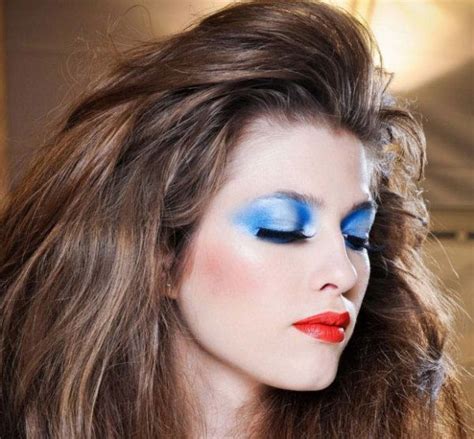 Maquillaje De Los Años 80 Para Carnaval 2015 Sombra Ojos Azules 80s Eye
