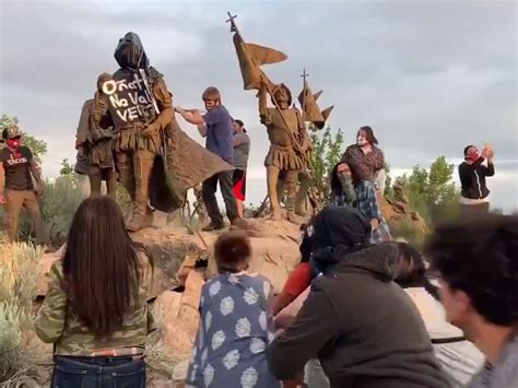 Man Shot During Protest Over Spanish Conquerors Statue In New Mexico The Independent The