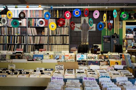 No Sad Songs Hymies Record Store Thrives On Vinyl In A Digital Age