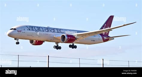 Virgin Atlantic Airways Boeing 787 Dreamliner G Vcru Coming Into Land