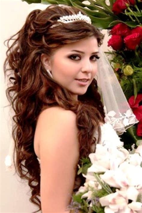 Wedding Hairstyles With Tiara And Veil Absolutely Love It