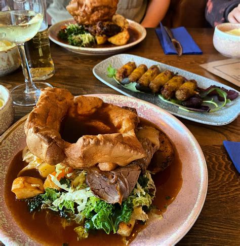 A Sunday Roast Dinner Done Right In Crookes The Punch Bowl