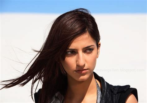 Shruti Haasan At Luck Movie Photo Gallery New Movie Posters