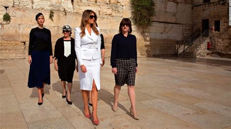 melania trump wears veil but not a headscarf cnnpolitics