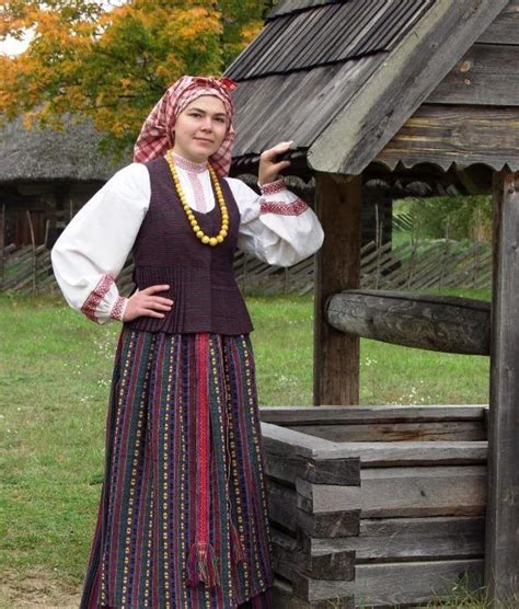 Lithuanian Folk Dress From Samogitia In Northern Lithuania Folk Dresses Folk Clothing