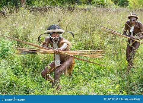The Papuan Warrior Of Dani Dugum Tribe Armed Bow And Arrowes Editorial