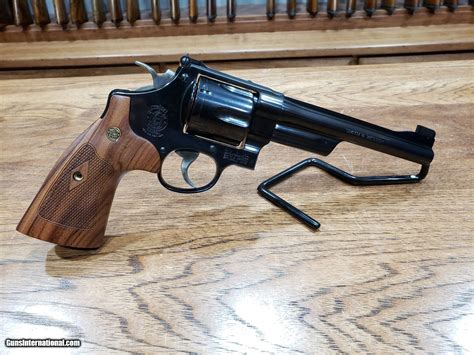 Smith And Wesson Model 25 Classic Revolver 45 Colt