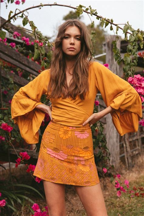 Mojo Mini Skirt In Meadow In 2020 70s Inspired Fashion 70s Outfits