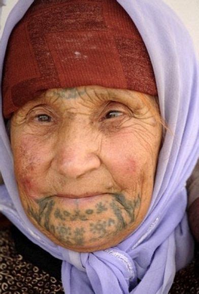 Syria Bedouin Woman With Traditional Tattoo On Her Chin