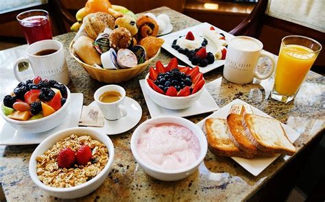 Nous avons créé des recettes légères et savoureuses qui vous permettent de commencer la journée de façon responsable. 5 idées pour un bon petit déjeuner - Plat et Recette