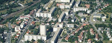 Ses habitants sont appelés les ripagériens. Restaurant Rive-de-Gier Lyon - Le classement des Lyonnais