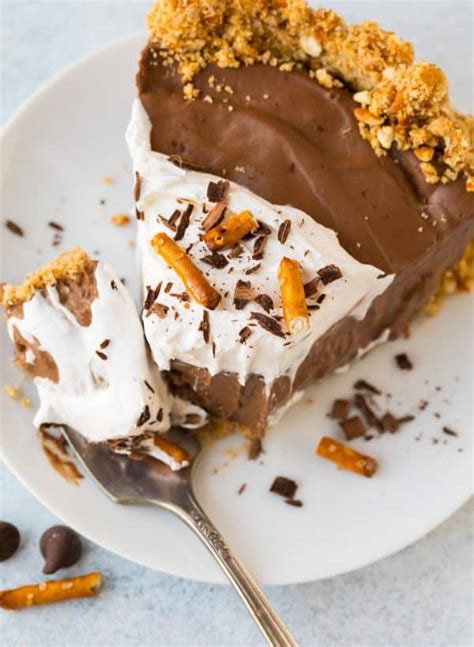 Healthier but decadent dessert for the holidays! Sugar free chocolate mousse pie recipe - akzamkowy.org