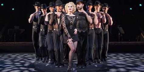 A Scene From Chicago The Musical Phoenix Theatre London Phoenix