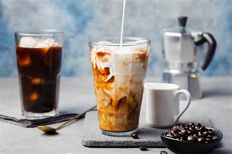 Skinny Iced Vanilla Latte Coffee Recipe Everything Pretty