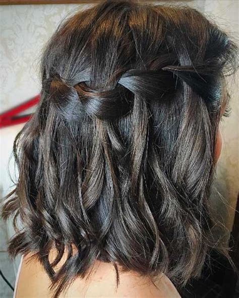 French braids are one of the most popular braids to do. These braids for short hair are super easy to style
