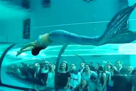 Real Life Mermaid Swims Underwater In The Worlds
