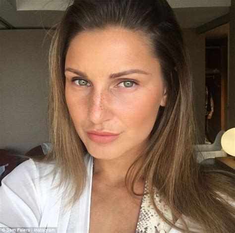 Sam Faiers Shows Off Her Natural Good Looks With A Leggy Display In