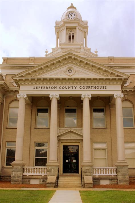 Jefferson County Courthouse Entrance Louisville Ga A Photo On