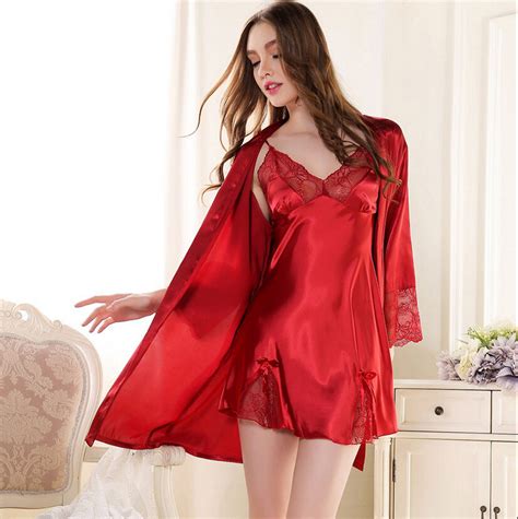 Europe High Grade Smooth Comfortable Satin Ladies Sleepwear Spaghetti Strap Sexy Temptation Deep