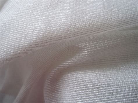 EB1249 Fusible Woven Interfacing (iron on) - Natural, lightweight - 75cm wide | The Empty Bobbin
