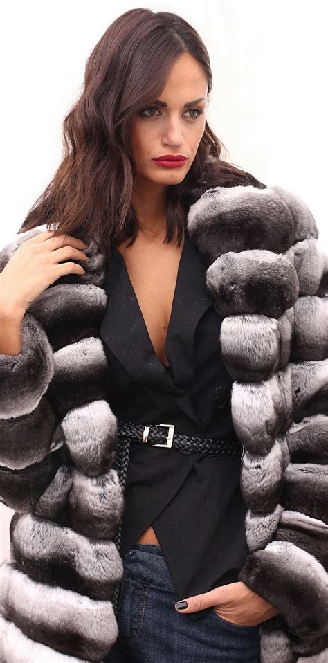 Pin By Edie On Ma Ria Chinchilla Fur Fashion Coat