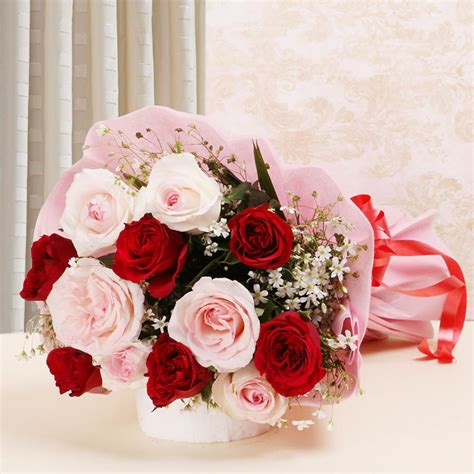 10 Red And Pink Roses Bouquet