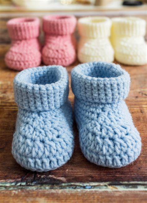 Fast Crochet Baby Booties A Free And Easy Pattern Maisie And Ruth
