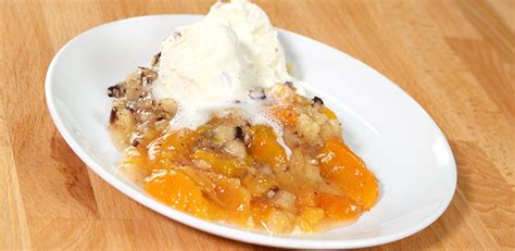Finish off your family dinner or dinner for two with some of these. Slow Cooker Peach Cobbler | Slow cooker desserts, Crock ...